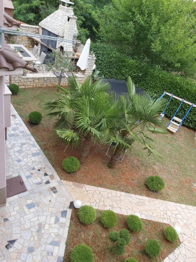 Ferienwohnung Mit 2 Schlafzimmer Oder Studio Apartment - Istrien-Fiorini Brtonigla Kültér fotó