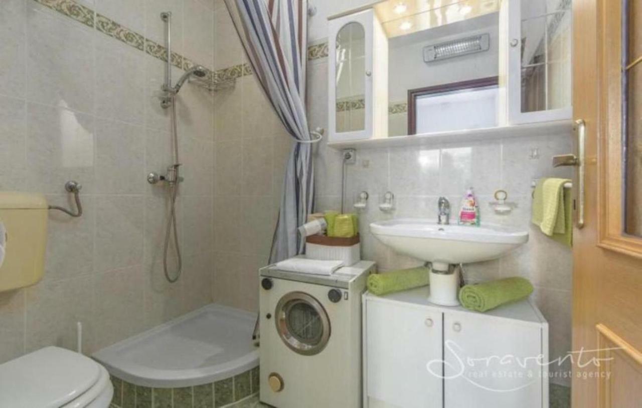 Ferienwohnung Mit 2 Schlafzimmer Oder Studio Apartment - Istrien-Fiorini Brtonigla Kültér fotó